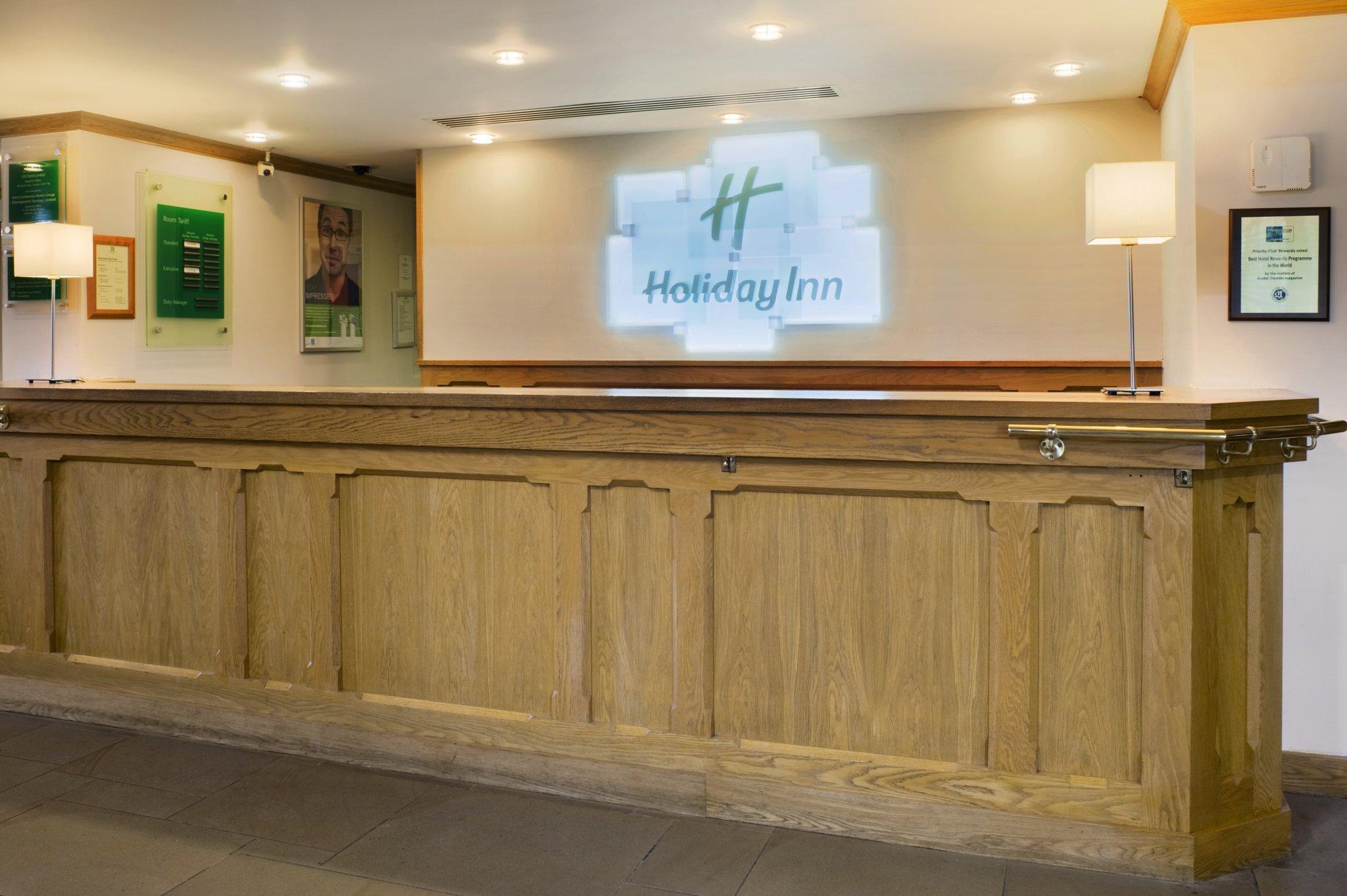 Holiday Inn Colchester By Ihg Экстерьер фото