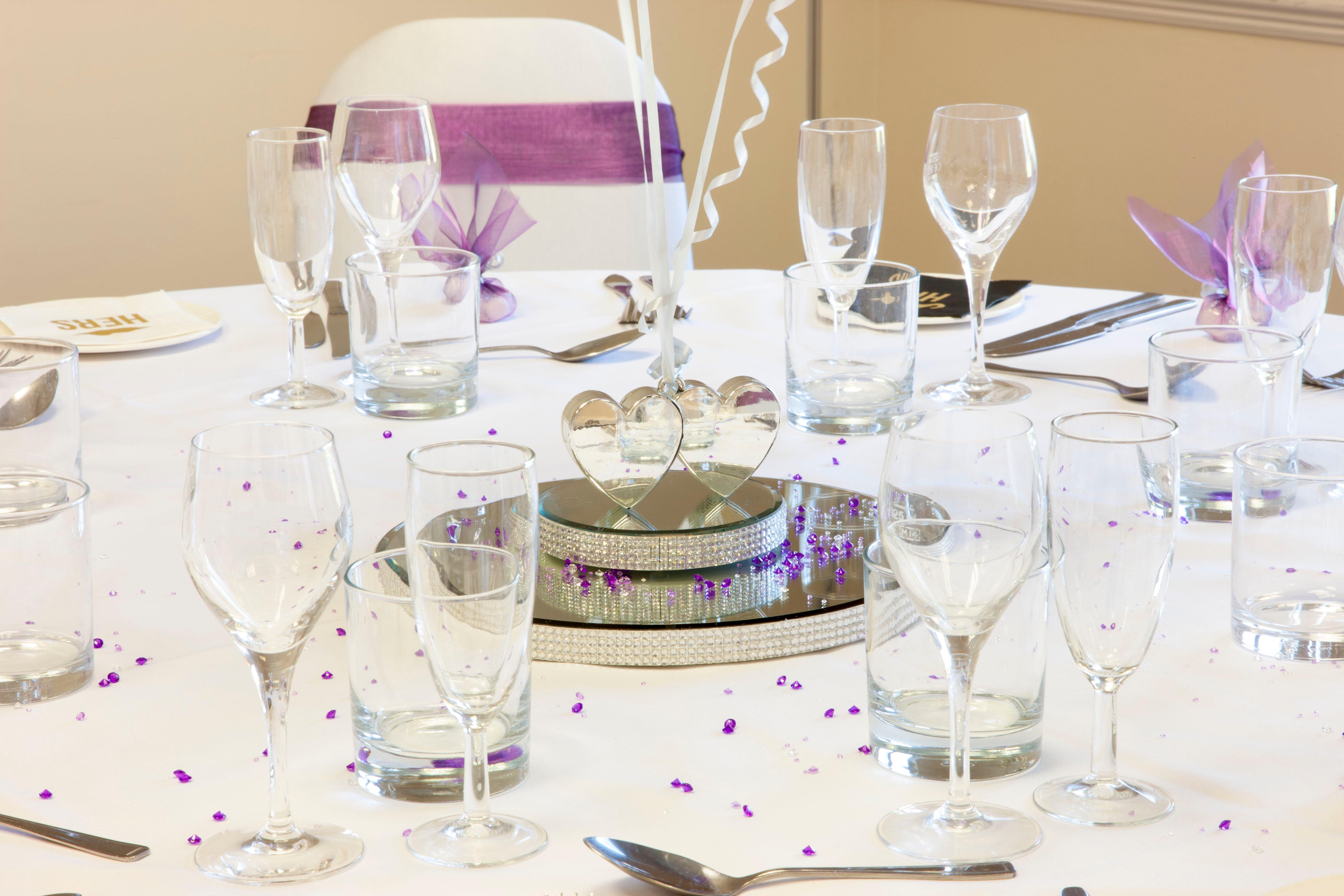 Holiday Inn Colchester By Ihg Экстерьер фото
